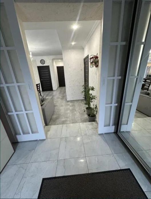 Продаю будинок у с. Нерубайське (215-617)