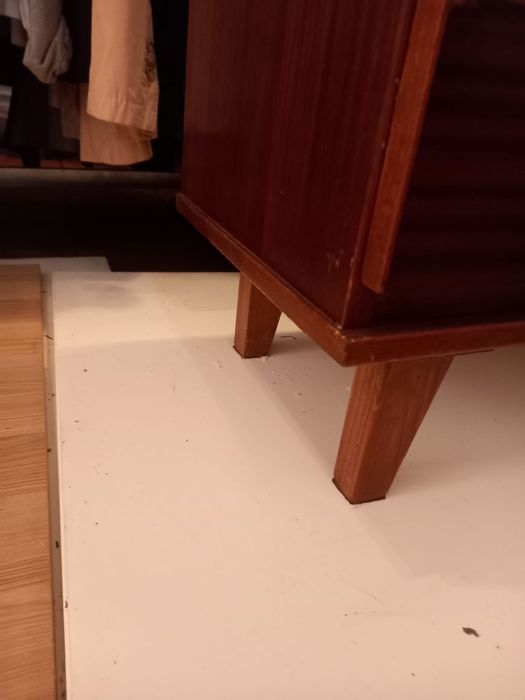 Comoda em madeira vintage