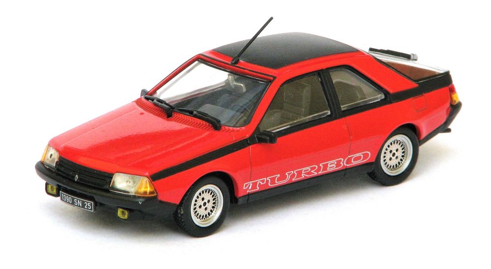 Renault Fuego Turbo 1983 Universal Hobbies 1/43 c/Caixa