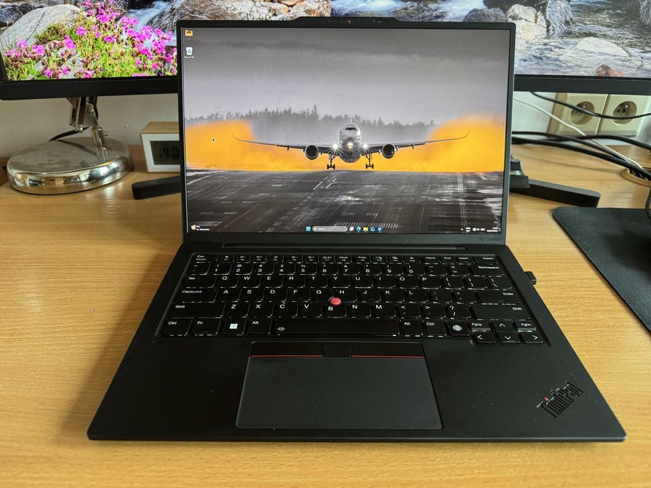Lenovo Thinkpad X1 Carbon Gen 12