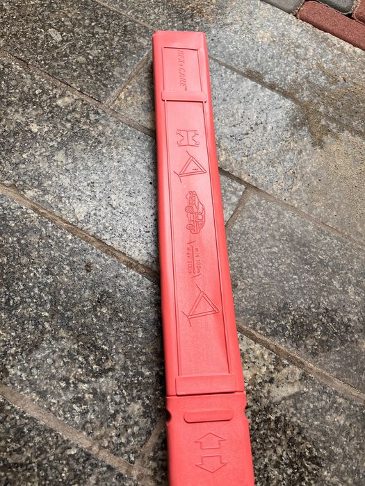 Аварійний знак автомобільний