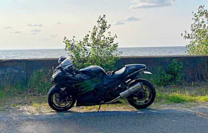 Kawasaki ZX1400 H  (ZZR 1400)