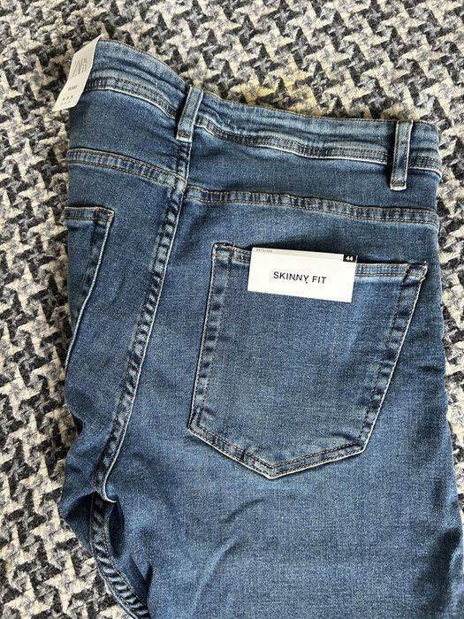 Zara skinny fit 44 нові