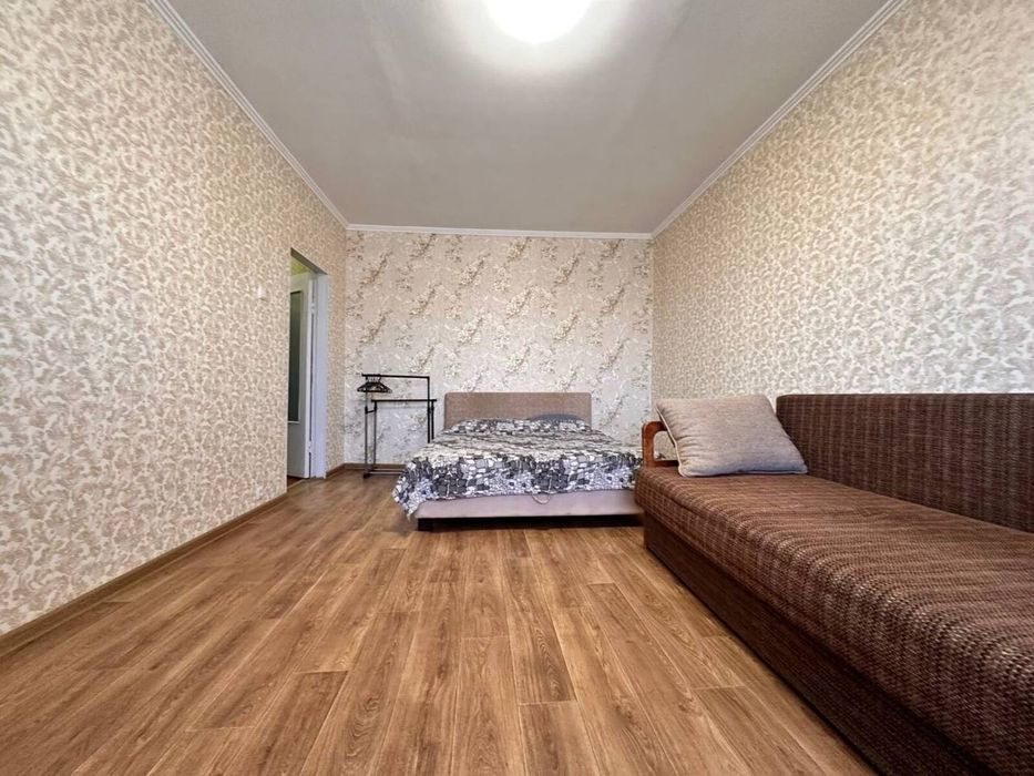 Подово Погодинно. р-н Леваневського 64