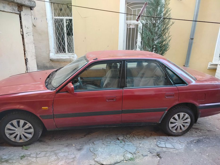 Мазда 626 1992 года 2.0 бензин