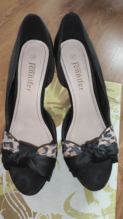 Buty szpilki na koturnie panterka 37