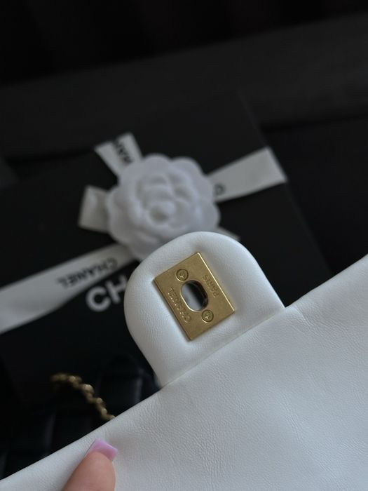 Сумка шкіряна chanel, шанель біла та чорна