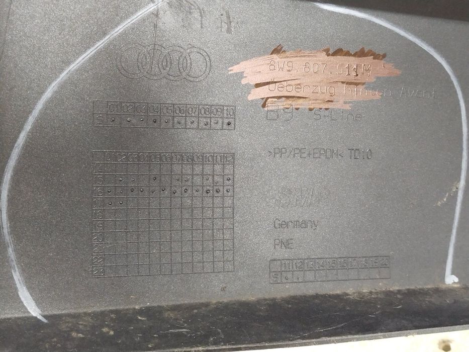 Audi A4 B9 S-Line 15-19 до рестайл бампер задний 8W9807511M универсал