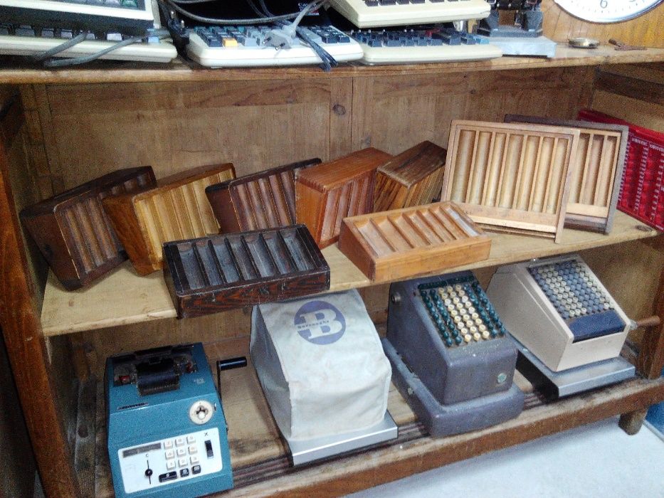 Suporte moedas em madeira