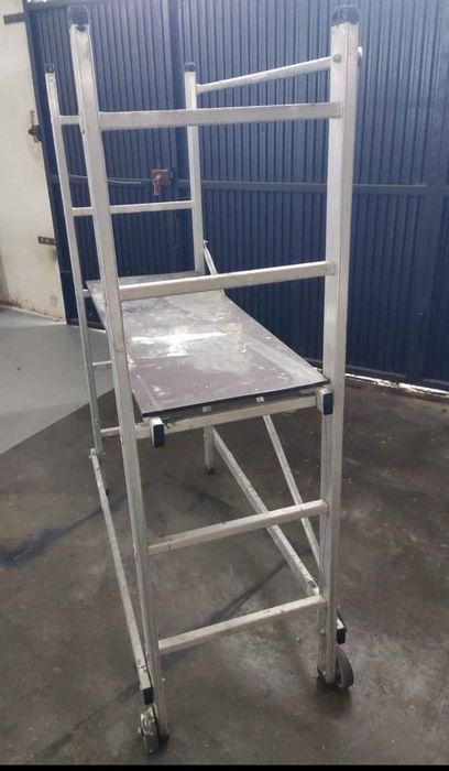 Aluminum Scaffolding 3 m with Wheels64750487355139122