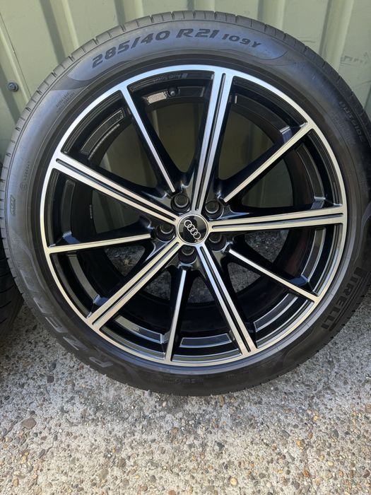 Диски Audi Sport R21 Q7, Q8 з літніми шинами Pirelli 285/40