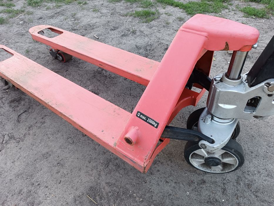 Paleciak 2500 kg
