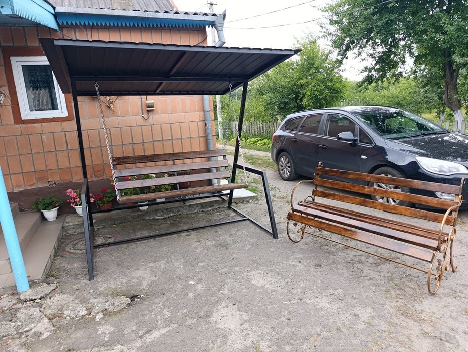 Садова гойдалка. Гойдалка з металу. Металева гойдалка