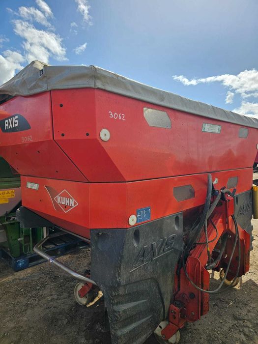 Rozsiewacz KUHN AXIS 40.1  , 4200kg , rok 2018. Kuhn
