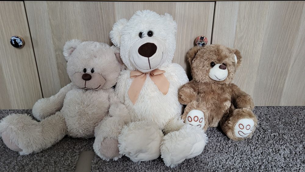 3 pluszowe misie