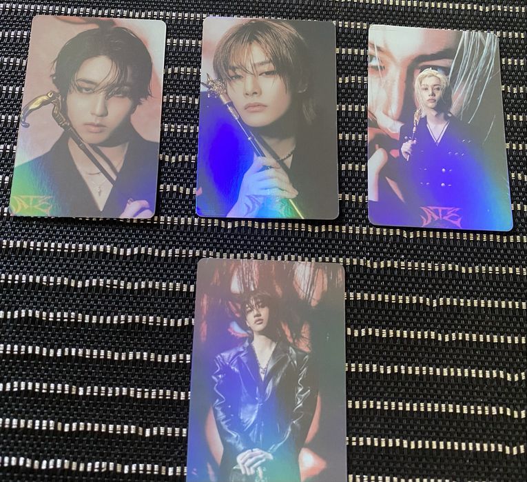 Продам картки Stray Kids