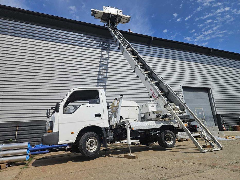 Winda dekarska na aucie 28m, drabina dekarska, transport materiałów