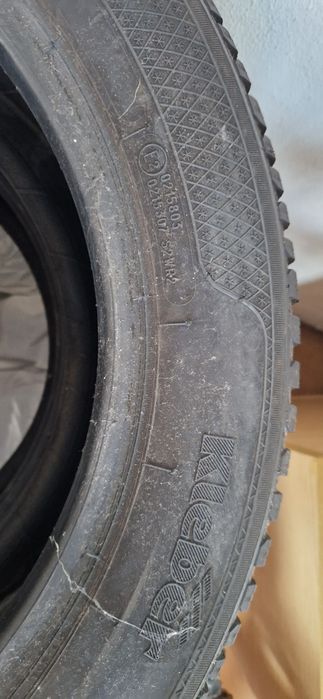 Pneus para piso de gelo