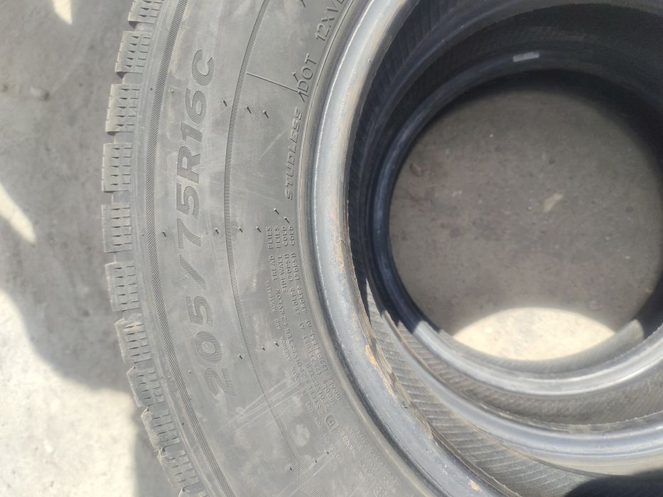Продам гарні шини  205/75/16C