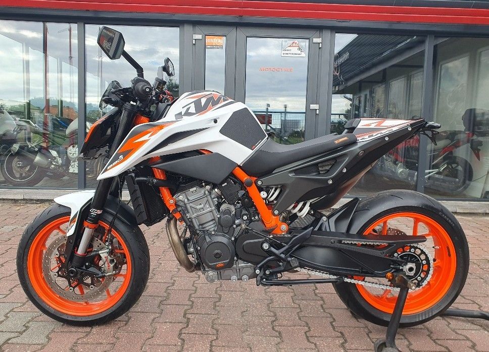 KTM
