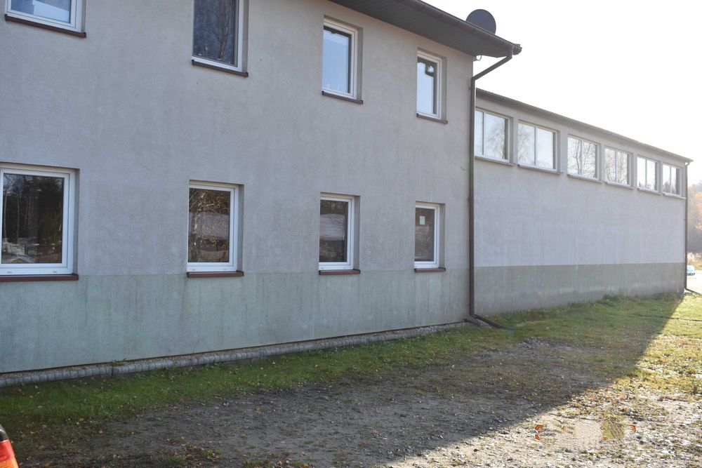 Hala i magazyn z budynkiem socjalnym