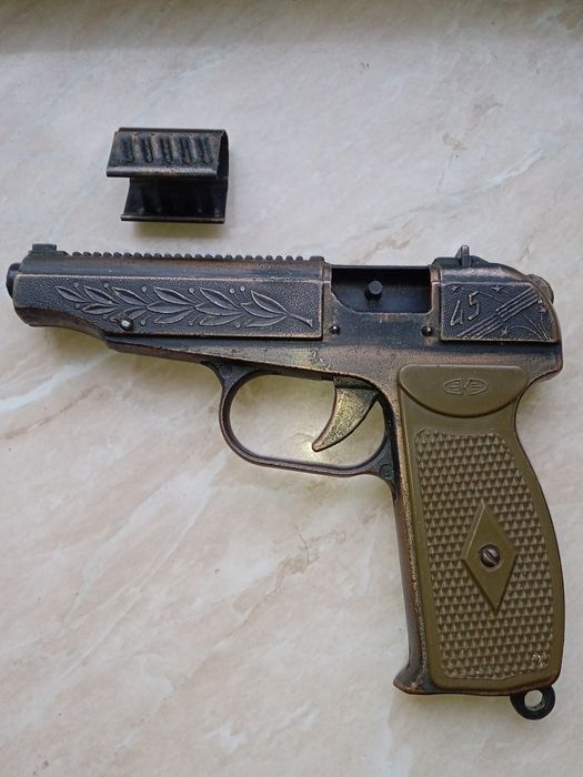 Пистолет игрушка СССР