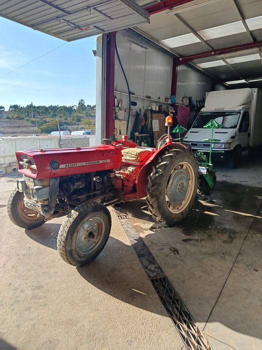 Trator Massey Ferguson 135