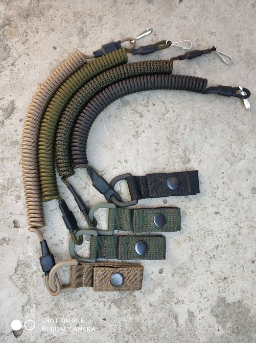 Тренчик карабин шнур страховочный витой спиральный черный/койот/олива