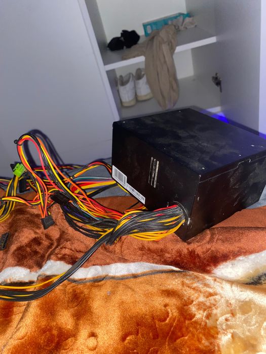 Power Supply475139075411824640