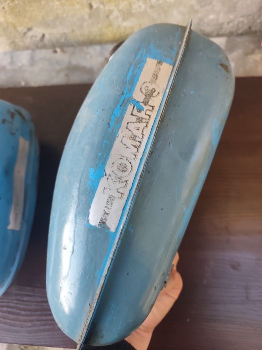 Sprzedam dwa baki do komara