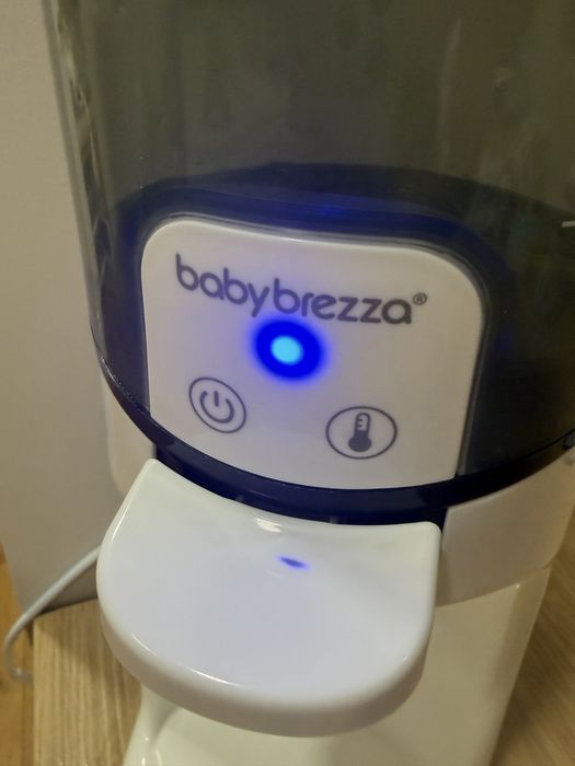 Підігрівач води для дитячої суміші Baby Brezza Instant Warmer