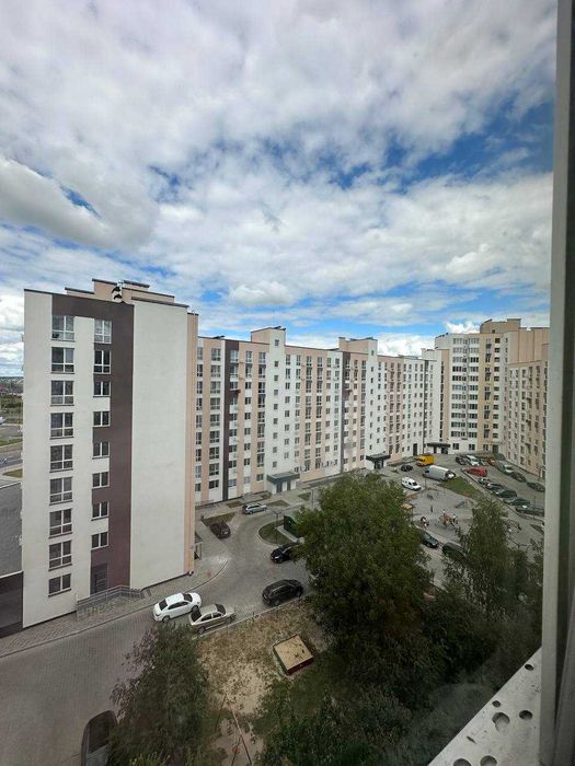 Простора 3-кімнатна квартира