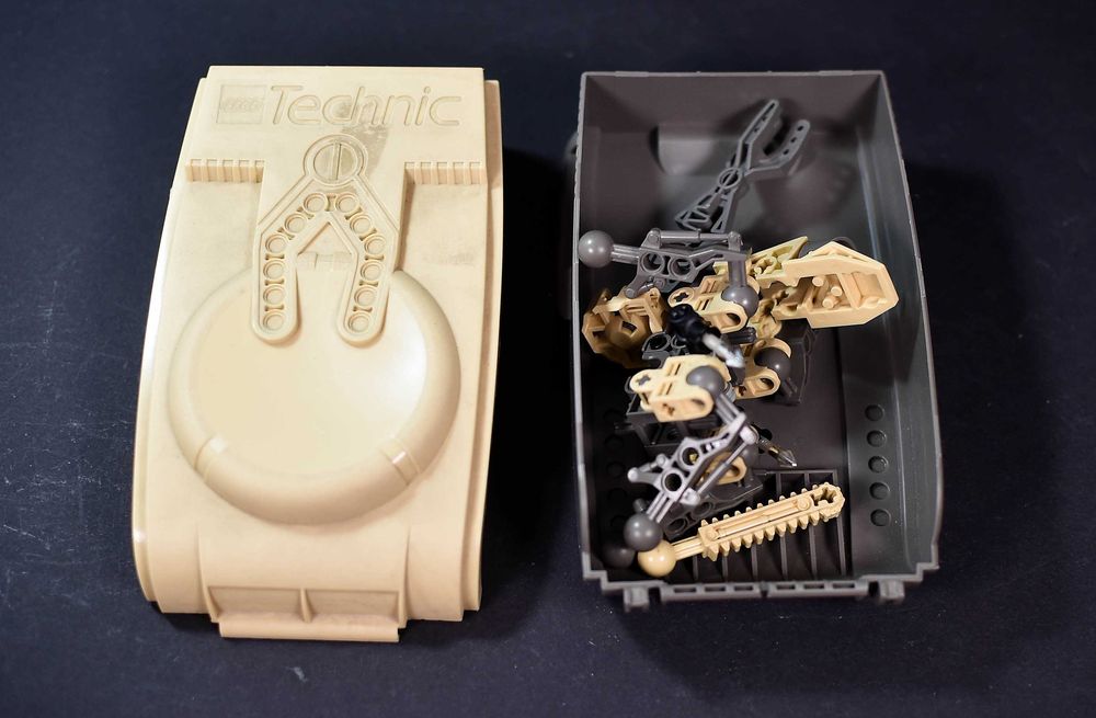 LEGO 8506- Slizer Rock + Box