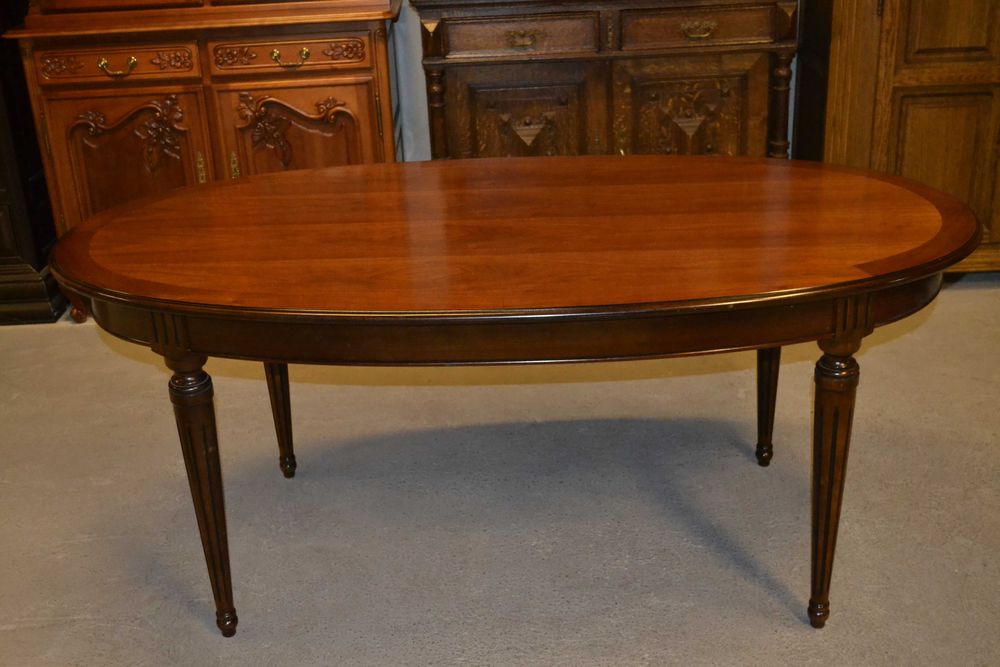 stół elipsa .orzech