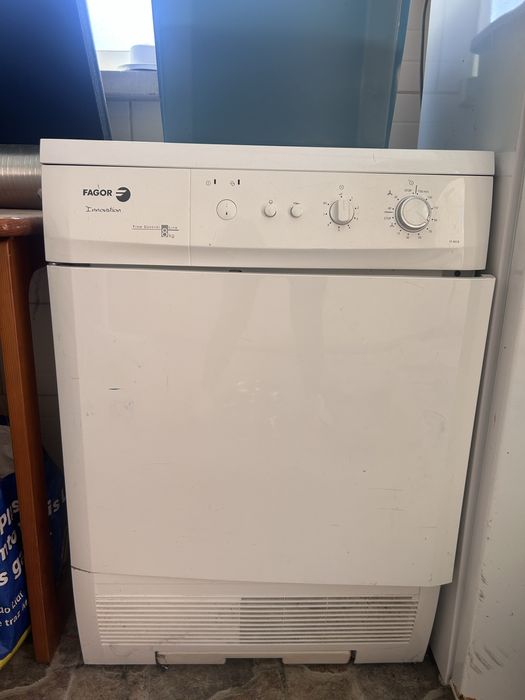 Maquina de secar com condensador