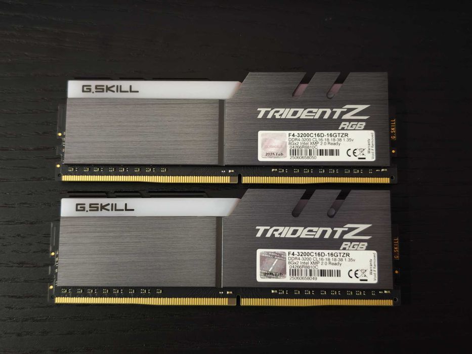 G.Skill 16GB (2X8GB) DDR4 3200MHz Trident Z CL16