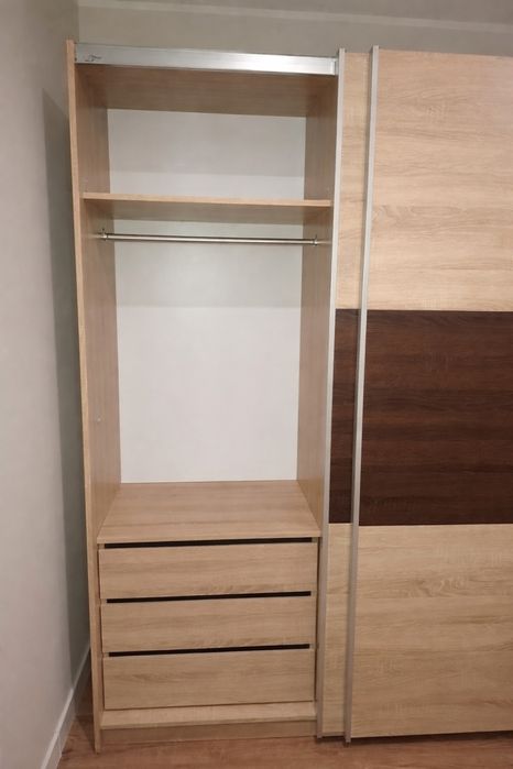 Szafa przesuwna duza