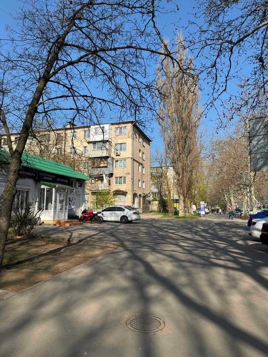 Сдам фасадное помещение 61 м², ул. Филатова район площади Деревянко. Без комиссии.