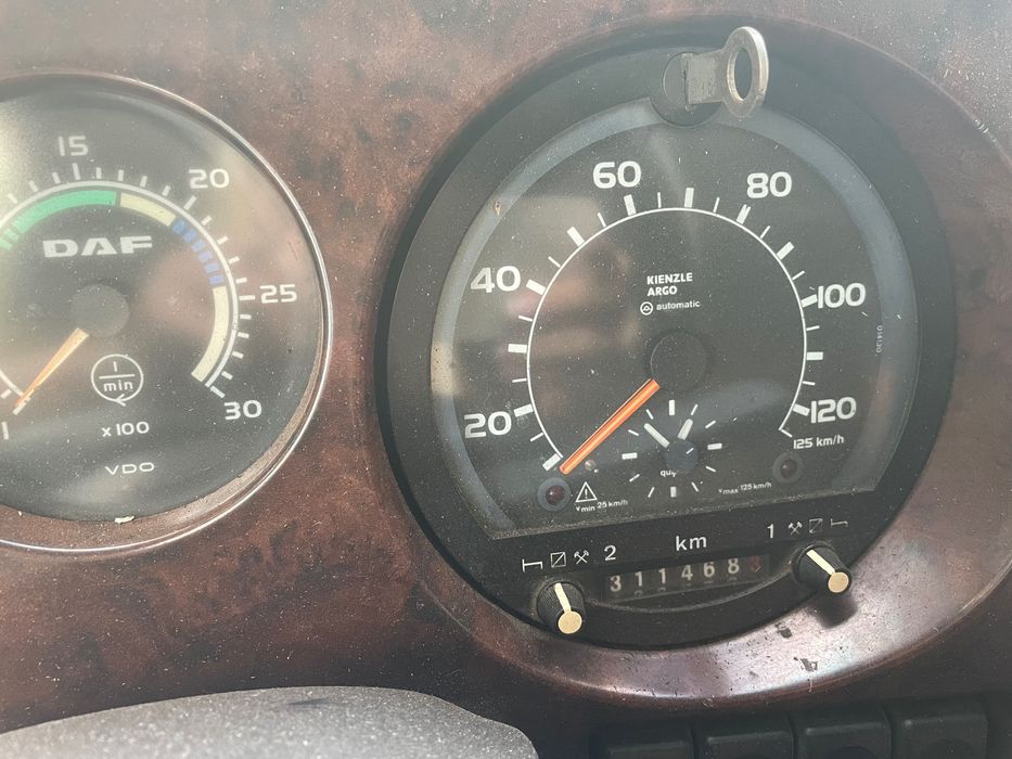 Даф хф 95 вс прицепом хорошем состоянии