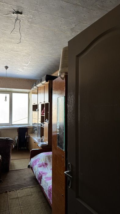 Продам недорого приватизовану кімнату в гуртожитку