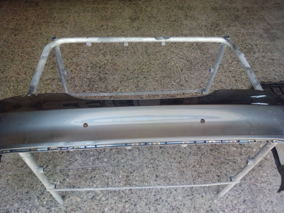 Vendo para choques trás Mercedes CLA (versão carro).