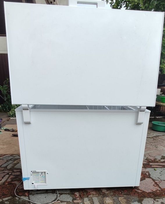 Морозильна скриня Prime Technics CS 32141 M