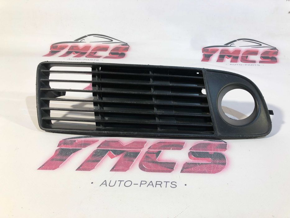 Grelha Parachoques AUDI A6 C5 DIREITA ORIGINAL