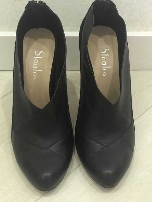 Продам туфлі шкіряні. Розмір 40! 1300грн.