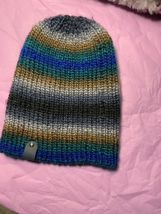 Шапка вязаная в ручную
