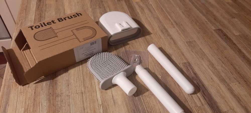 Turystyczna szczotka do wc