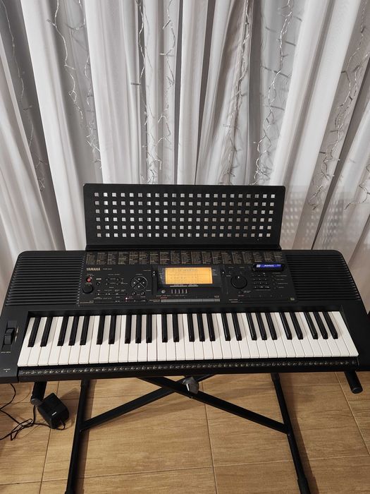 Keyboard yamaha psr 520 Skórka • OLX.pl