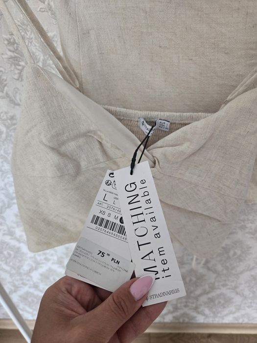 Komplet Bershka beżowy