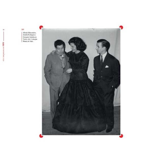 Livro dos CTT completo : "Fado Um Património Vivo"