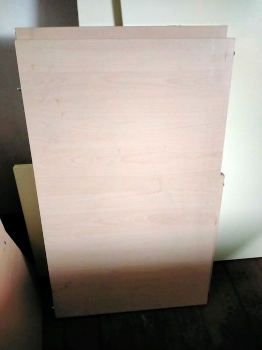 Конференц стол в хорошем состоянии